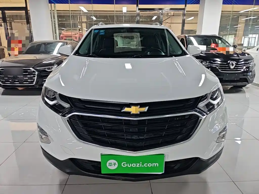 Фото 3 - Chevrolet Equinox