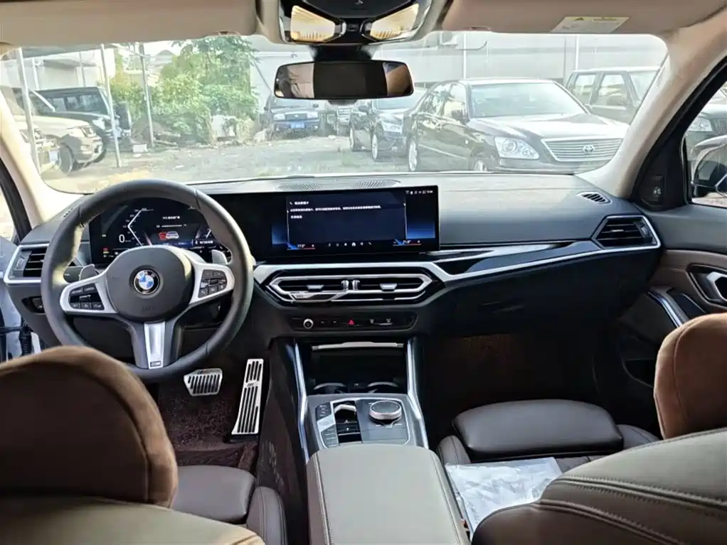 BMW 3 Series 2023 325Li M Sport Black Night Package фото 5