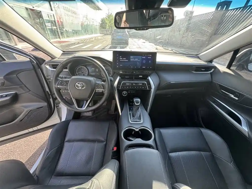 Toyota Lingfang HARRIER 2023 2.0L CVT 2WD Premium Edition фото 9