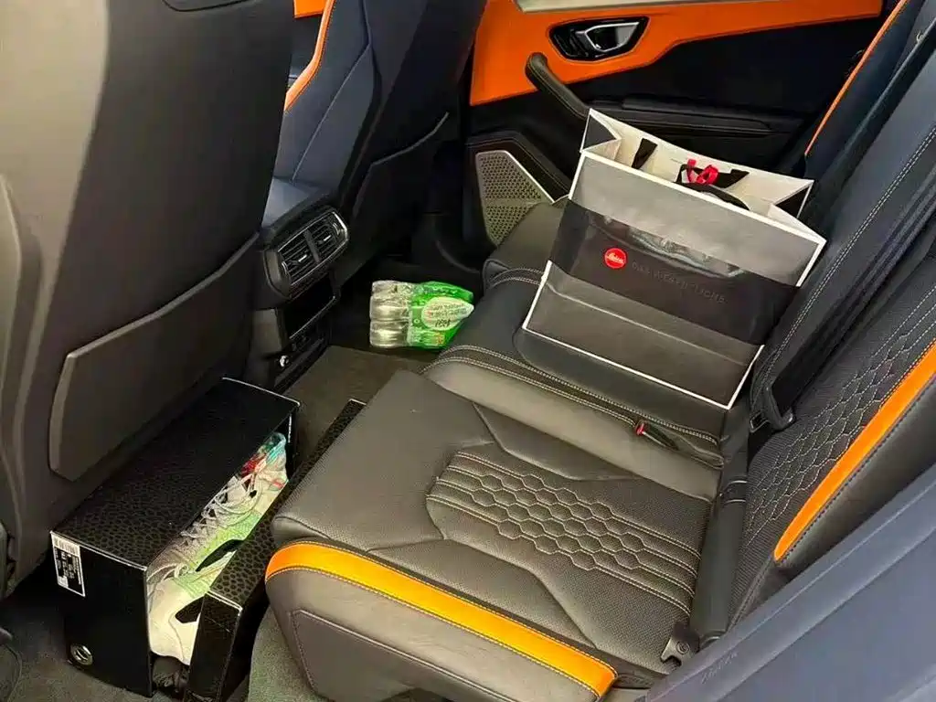 Lamborghini Urus 2024 2023 4.0T V8 S