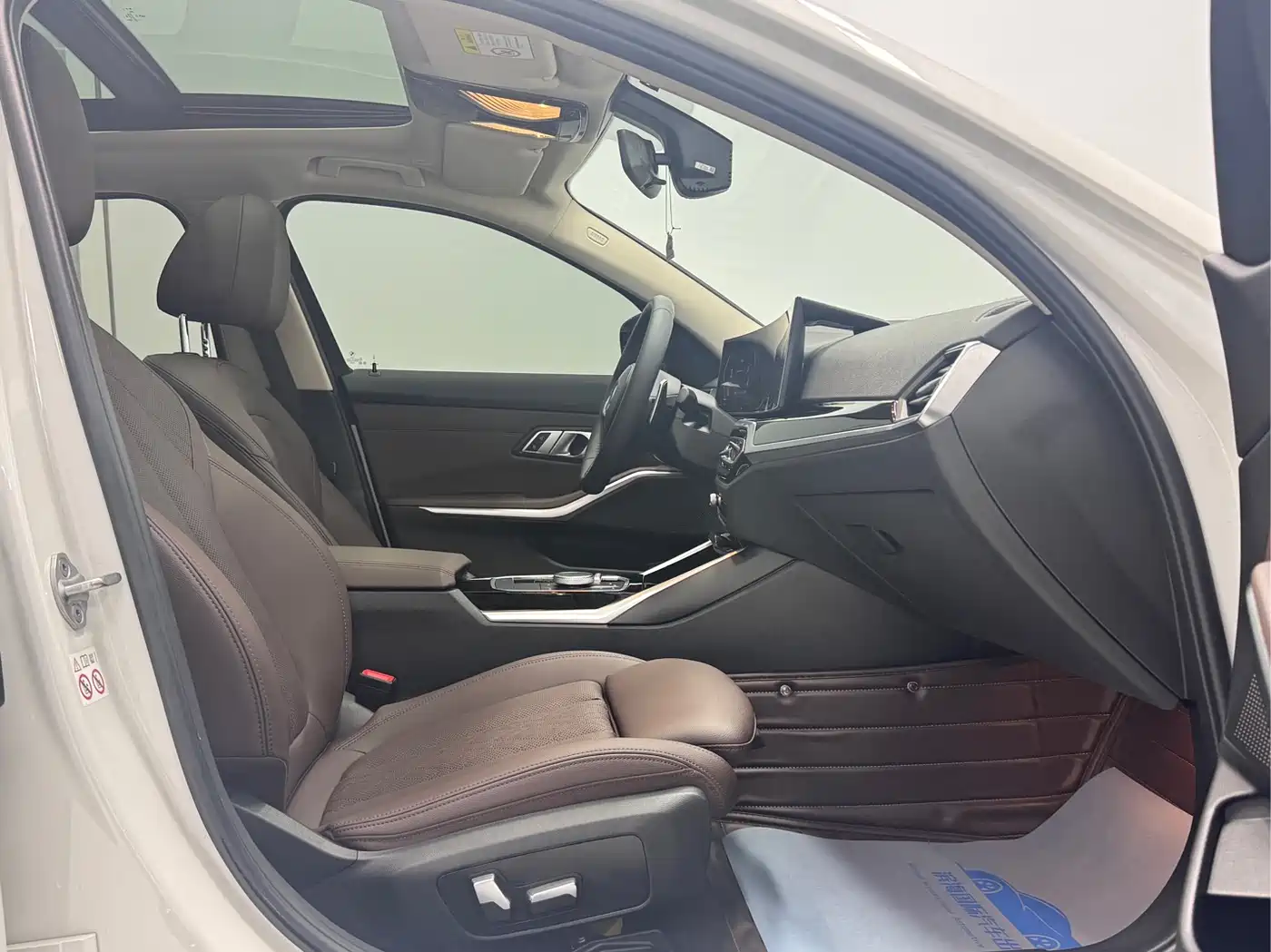 BMW 3 Series 2023 320Li M Sport Package фото 11
