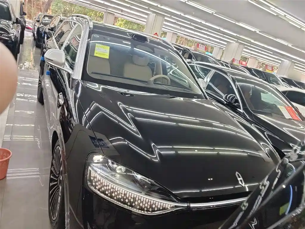 AITO Wenjie AITO M9 2025 Extended Range Ultra 52kWh 5-Seater фото 3