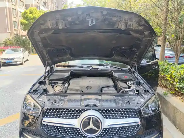 Mercedes-Benz GLE 2021 GLE 450 4MATIC Luxury — фото 3
