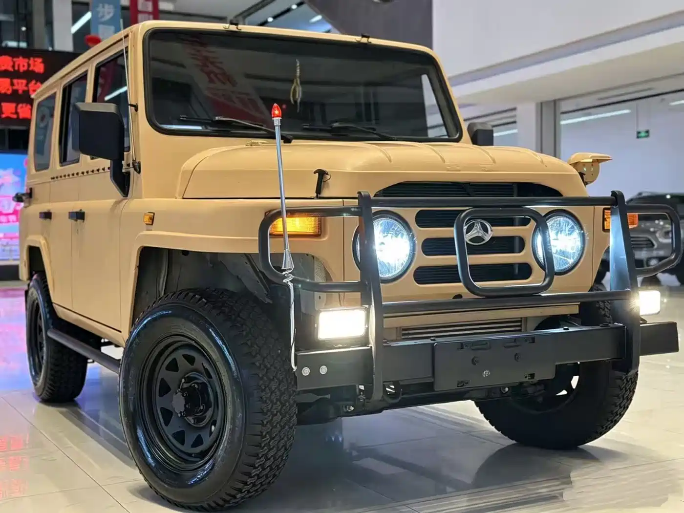 BAW (Beijing Automobile Works) 212 Classic 2020 2.4T Square Door Hardtop фото 6