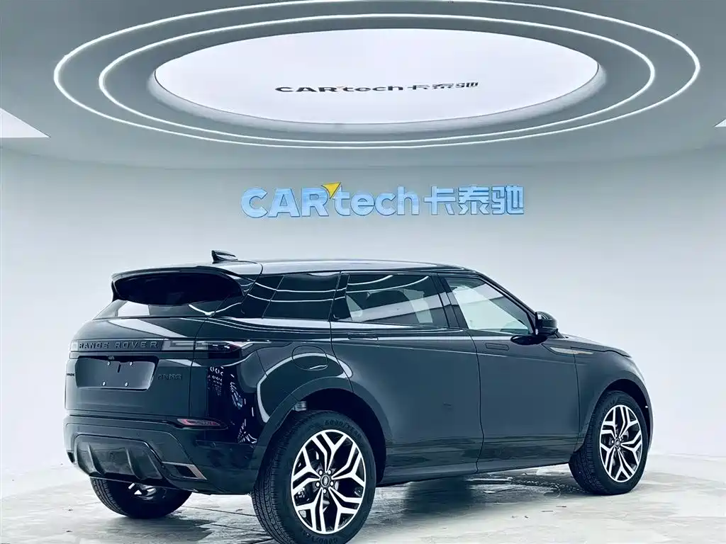 Land Rover Range Rover Evoque 2026 Range Rover Evoque L SE фото 5