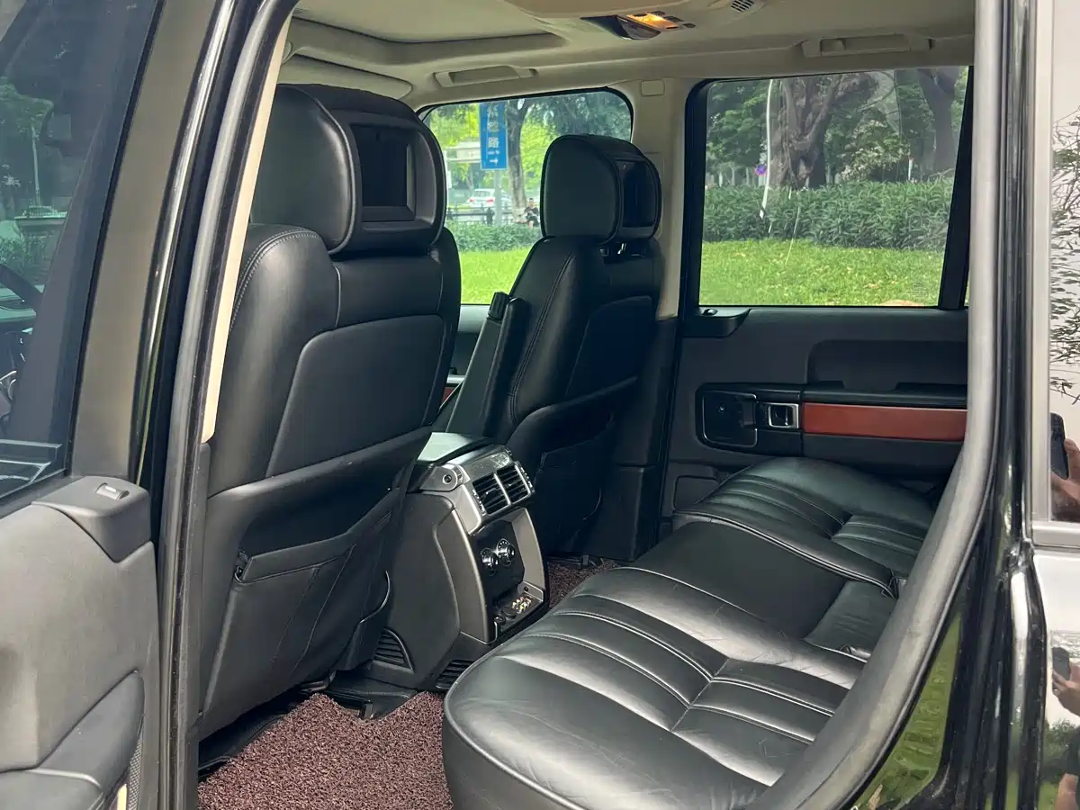 Land Rover Range Rover 2011 3.6 TDV8 фото 7