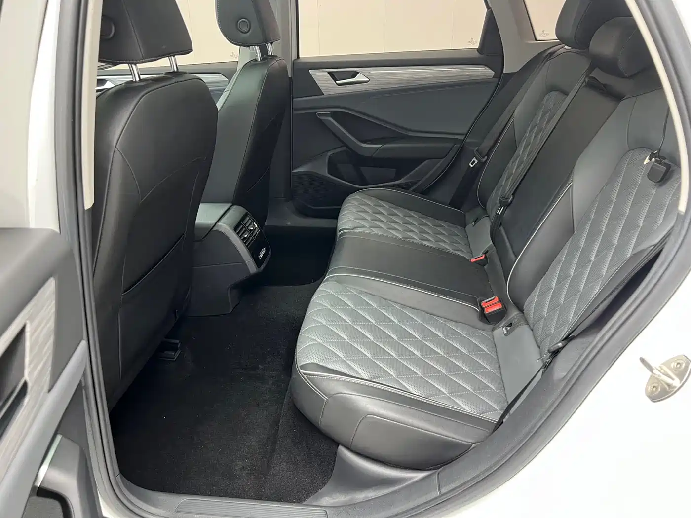 Volkswagen Sagitar 2023 280TSI DSG Beyond Lite фото 7