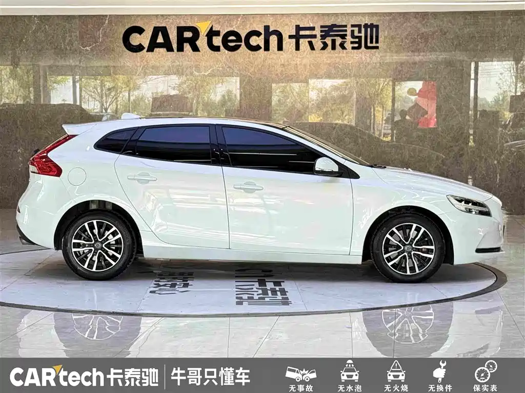 Volvo V40 2018 2017 T3 Inscription