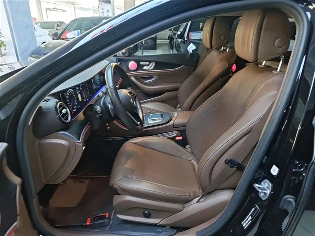 Mercedes-Benz E-Class 2023 E 300 L Fashion фото 15