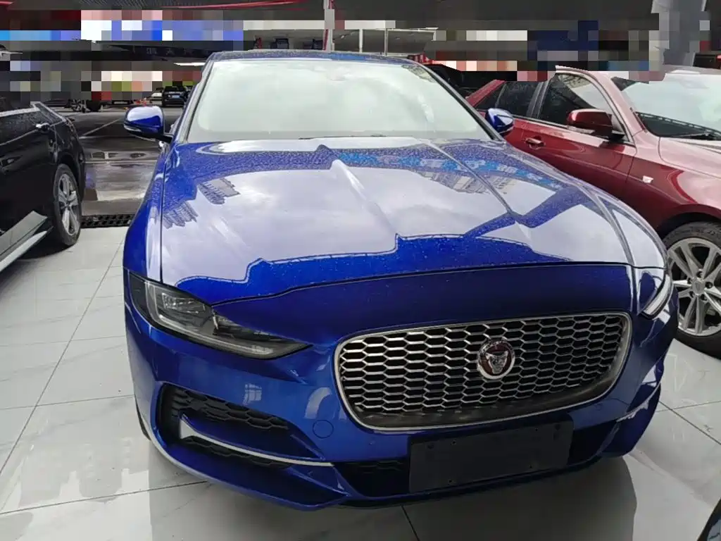 Фото 3 - Jaguar XEL