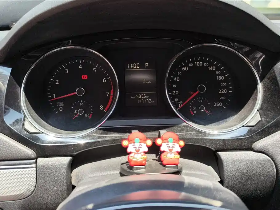 Volkswagen Sagitar 2015 230TSI Automatic Comfort фото 14