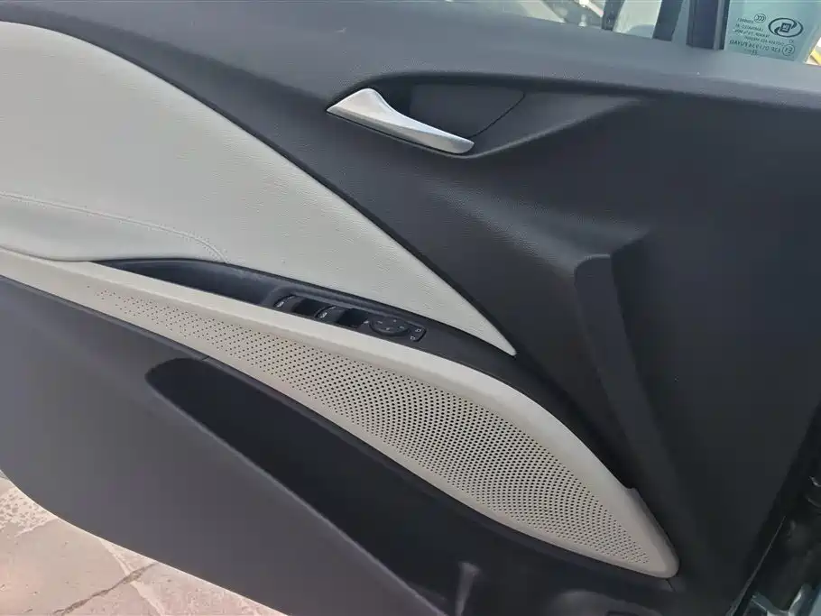 Buick Velite 6 2022 PHEV Connected Fashion фото 7