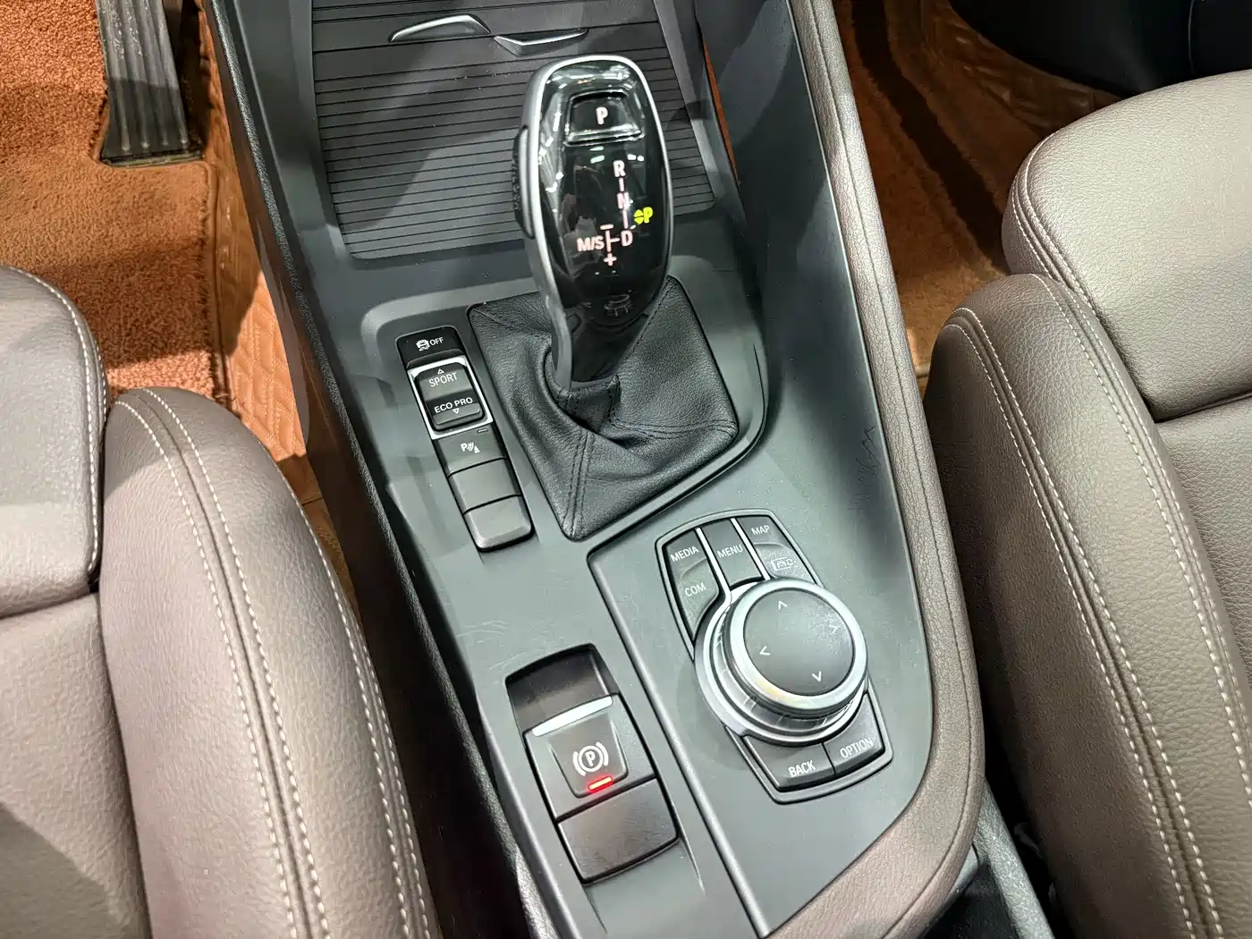 BMW X1 2022 sDrive25Li Leading фото 14