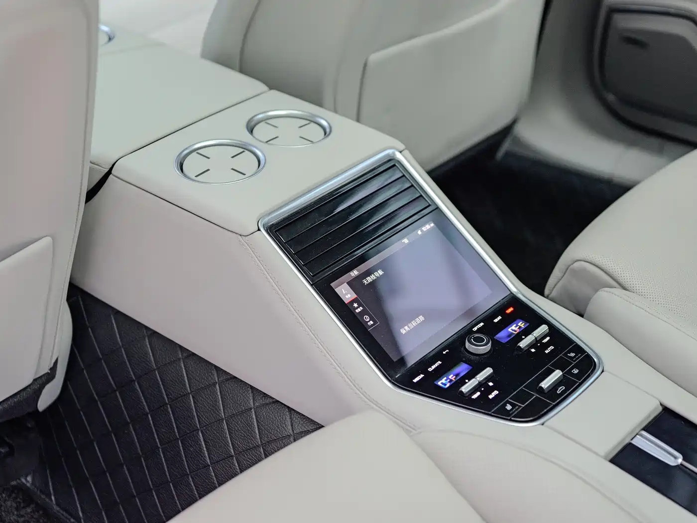 Porsche Panamera 2022 Panamera Executive Long Wheelbase 2.9T фото 9