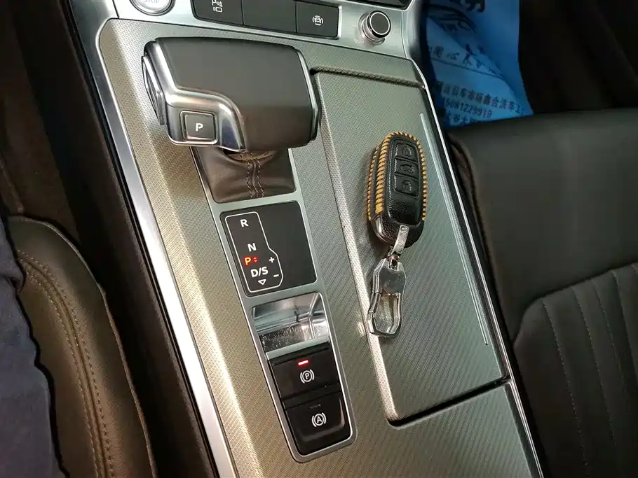 Audi A6L 2020 40 TFSI Luxury Elegance фото 16