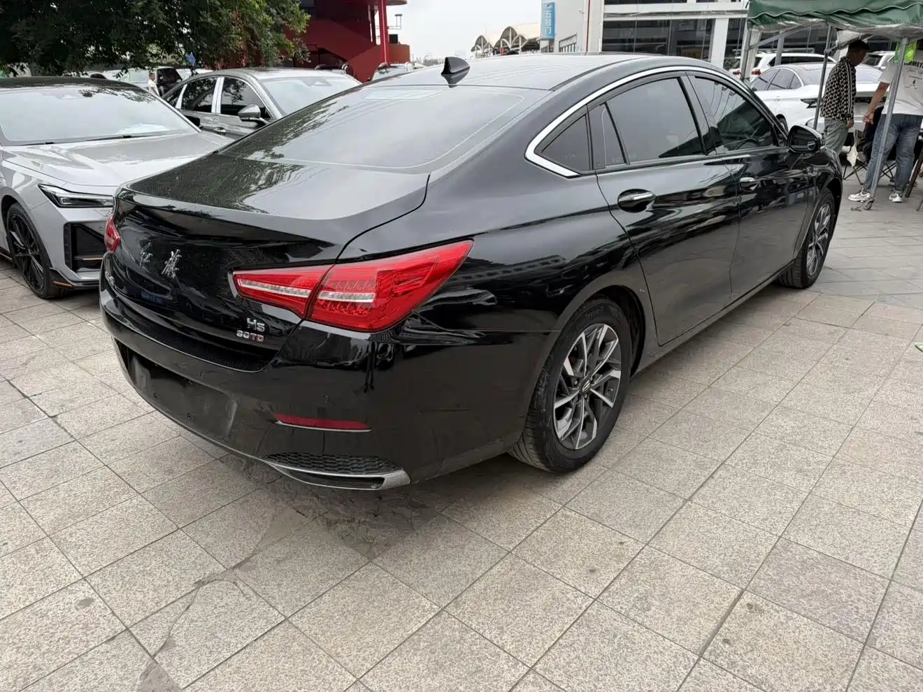 Hongqi H5 2020 1.5T DCT Qi Rhythm Edition фото 4