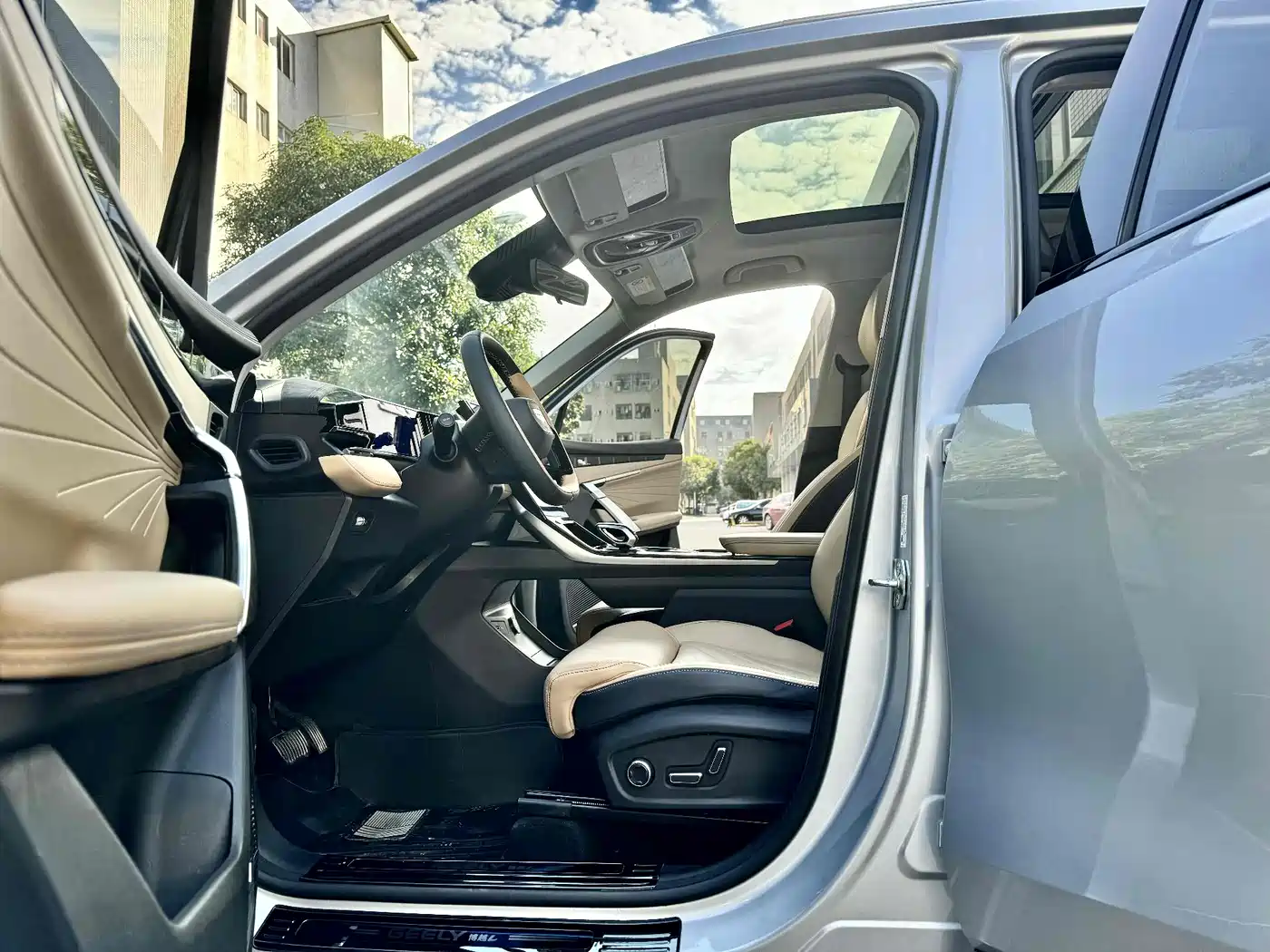 GEELY AUTOMOBILE BOYUE L