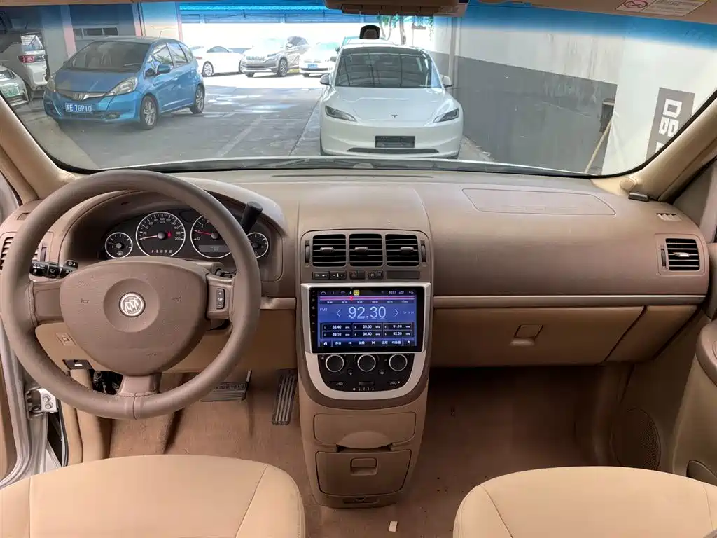 Buick GL8 2014 2.4L Classic Edition фото 9