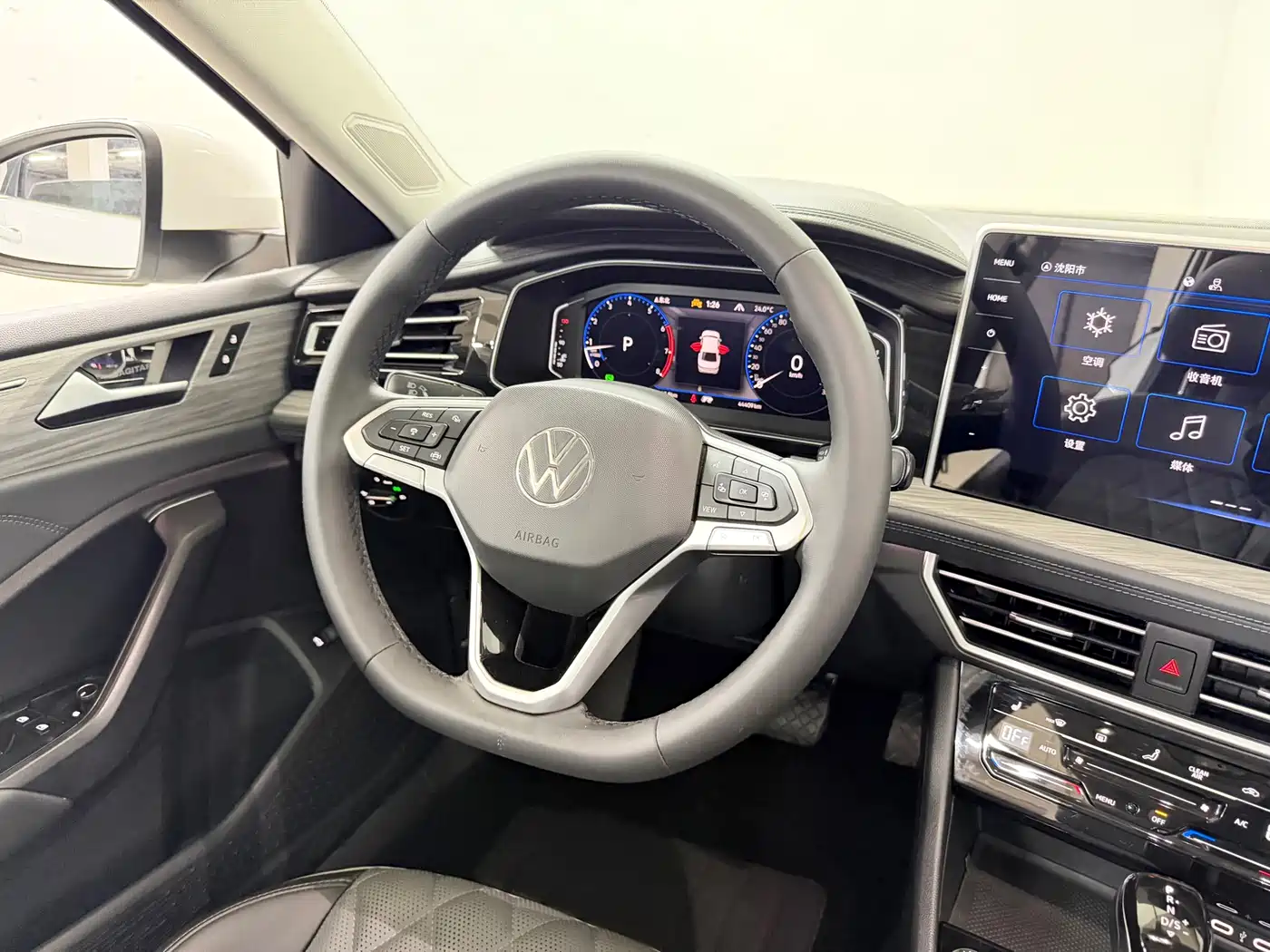 Volkswagen Sagitar 2023 Model Year 280TSI DSG Surpass Edition фото 12