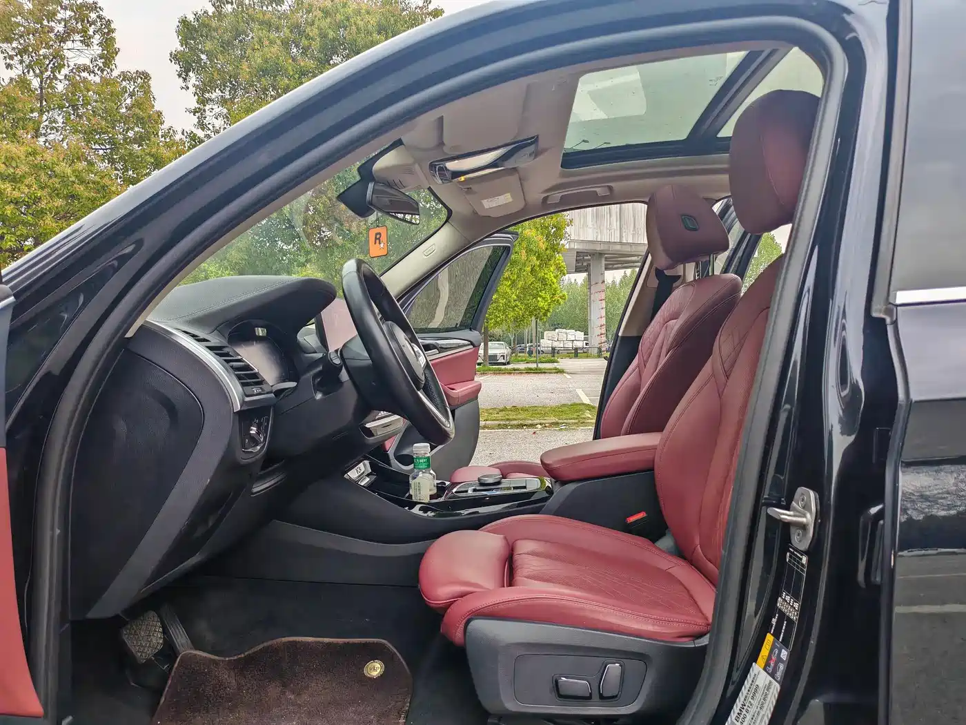 BMW iX3 2023 Leading Type фото 10