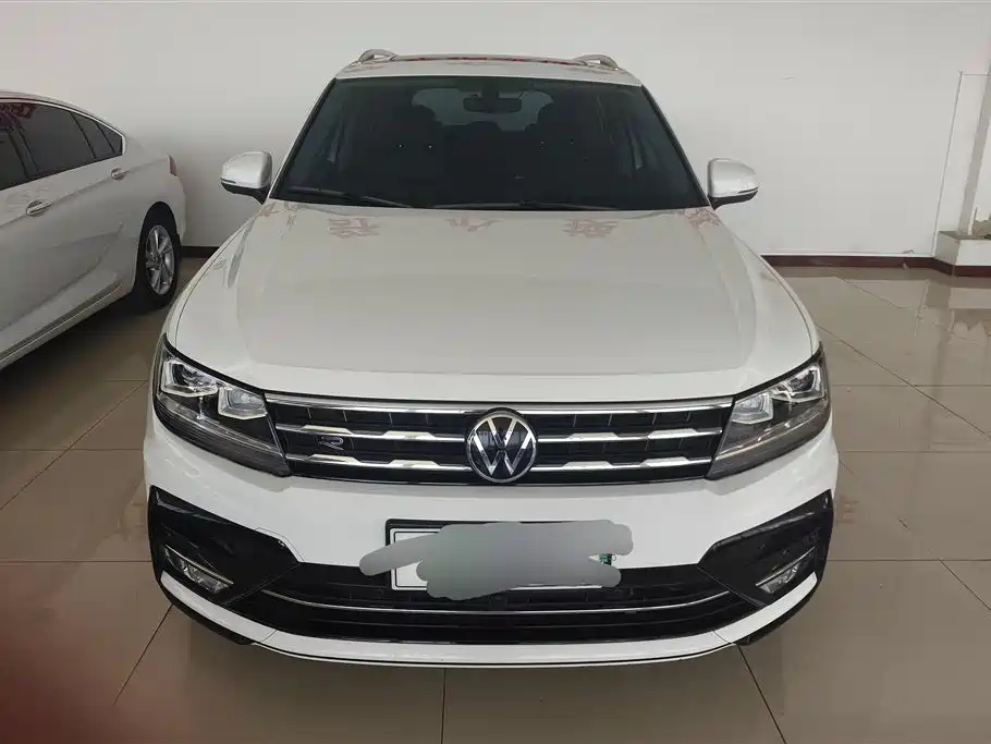 Volkswagen Tiguan L 2021 330TSI Automatic 2WD R-Line Premium фото 2