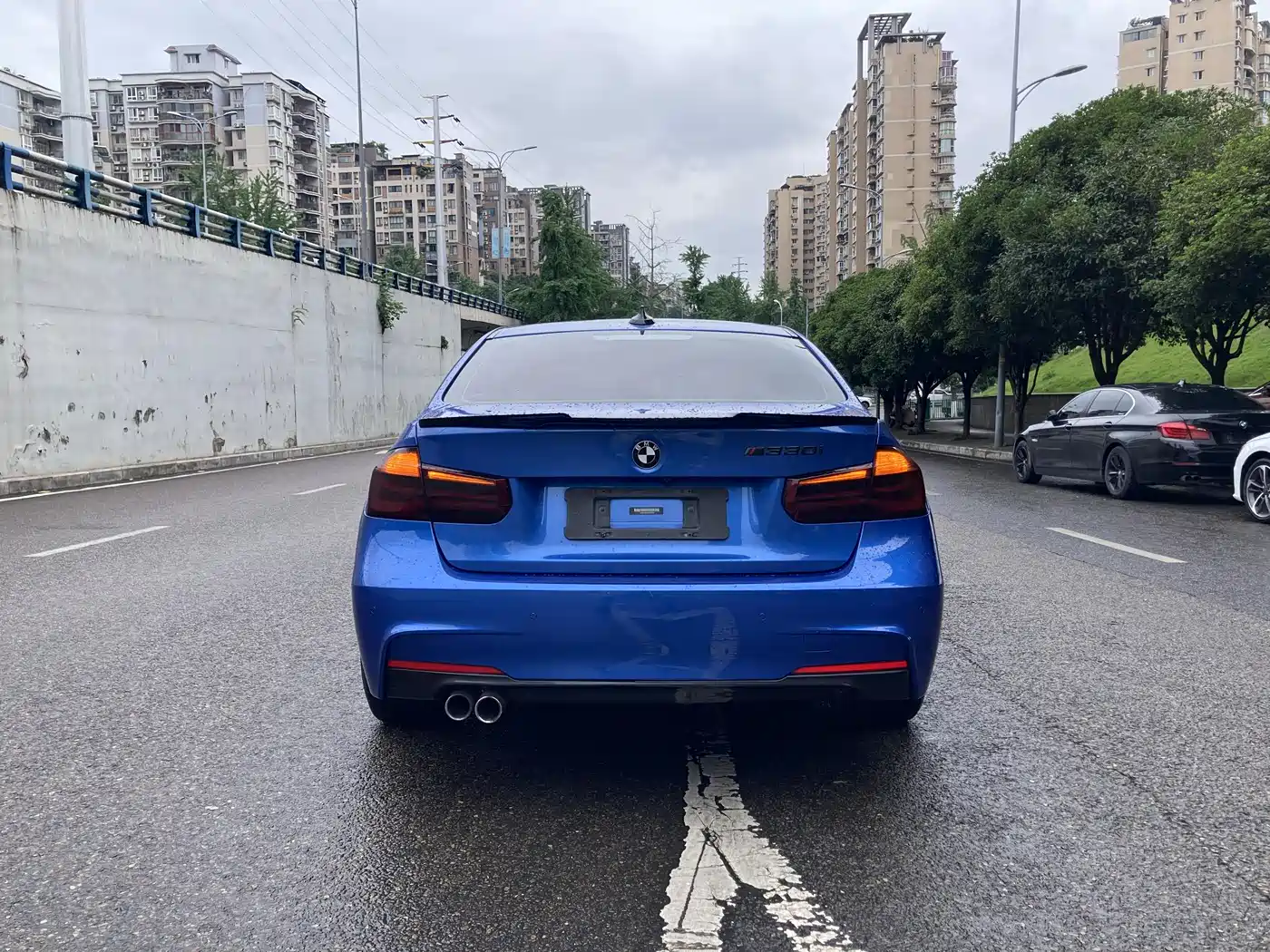 BMW 3 Series 2017 320i M Sport фото 13