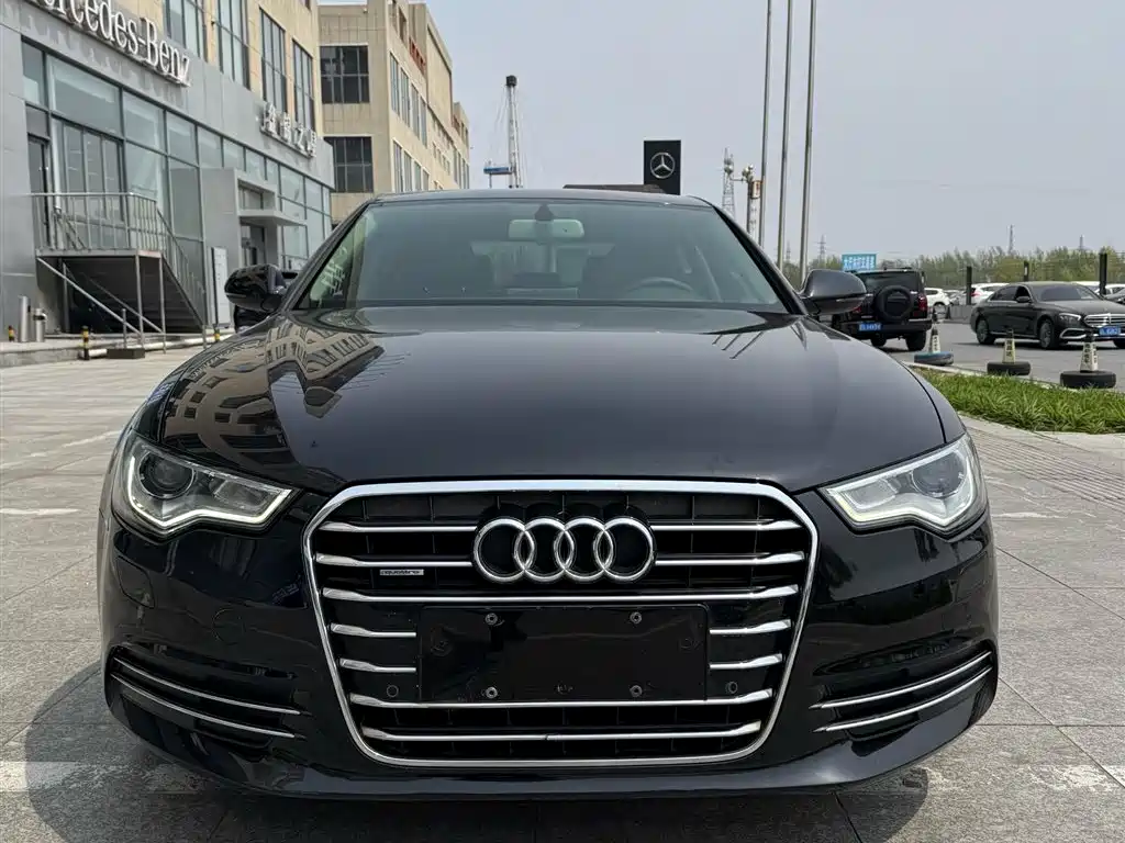 Audi A6L 2015 35 FSI quattro Comfort фото 2