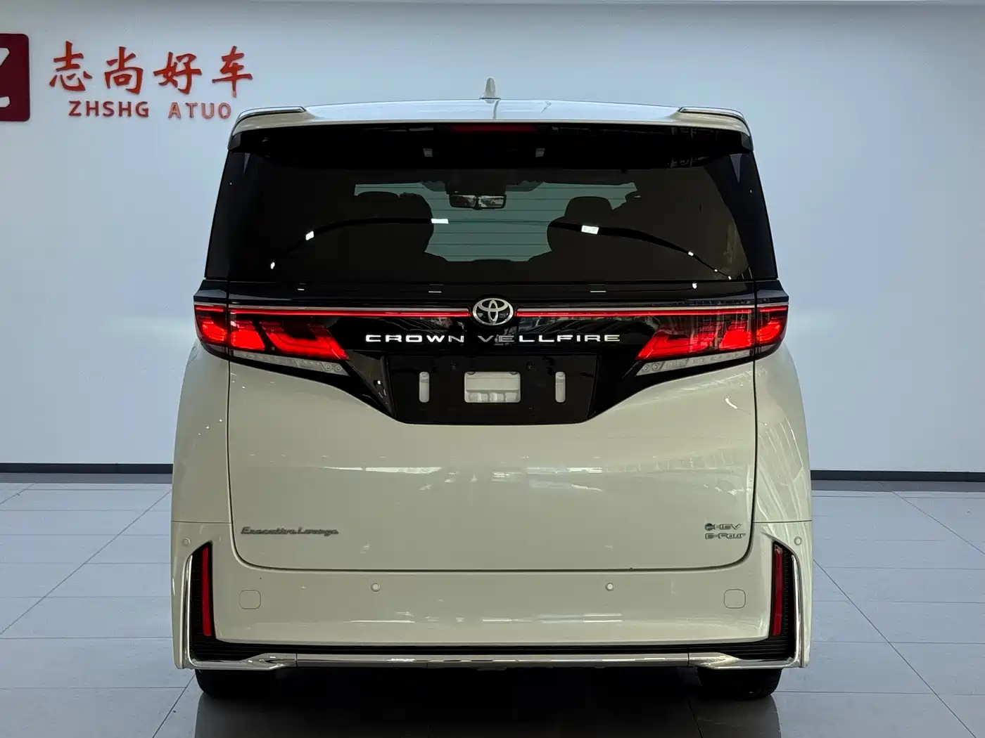 Toyota Vellfire 2024 Crown Hybrid 2.5L Premium Edition фото 12