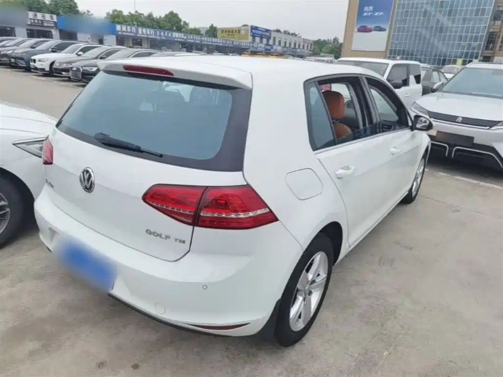 Volkswagen Golf 2015 1.4TSI Automatic Comfort фото 5