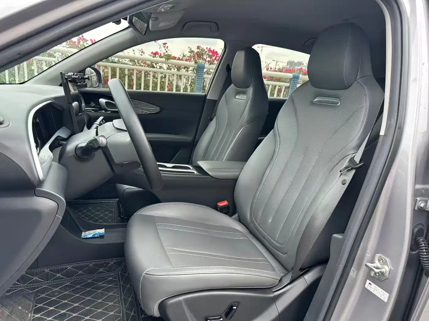 Geely Galaxy Starry Wish 2025 UP 410km Explorer Edition фото 11