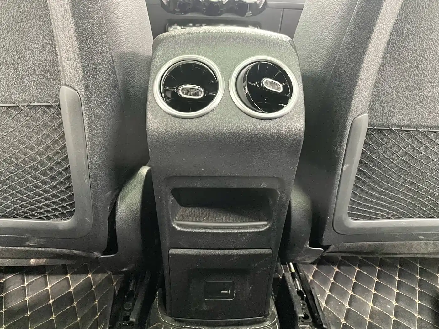 Mercedes-Benz GLB 2023 GLB 220 Style фото 10