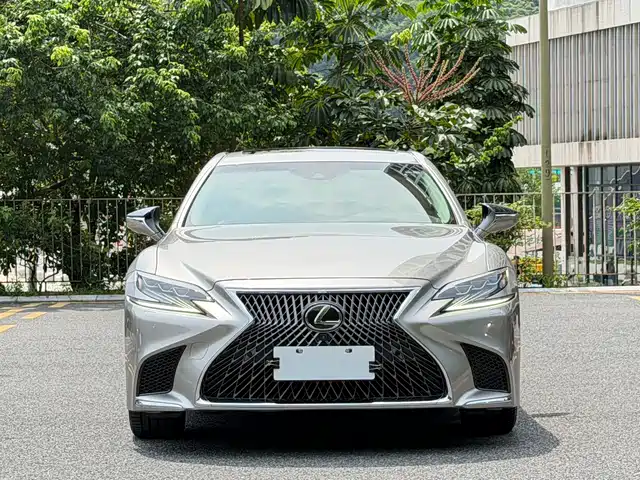 Lexus LS 2018 350 Excellence Edition China V — фото 2