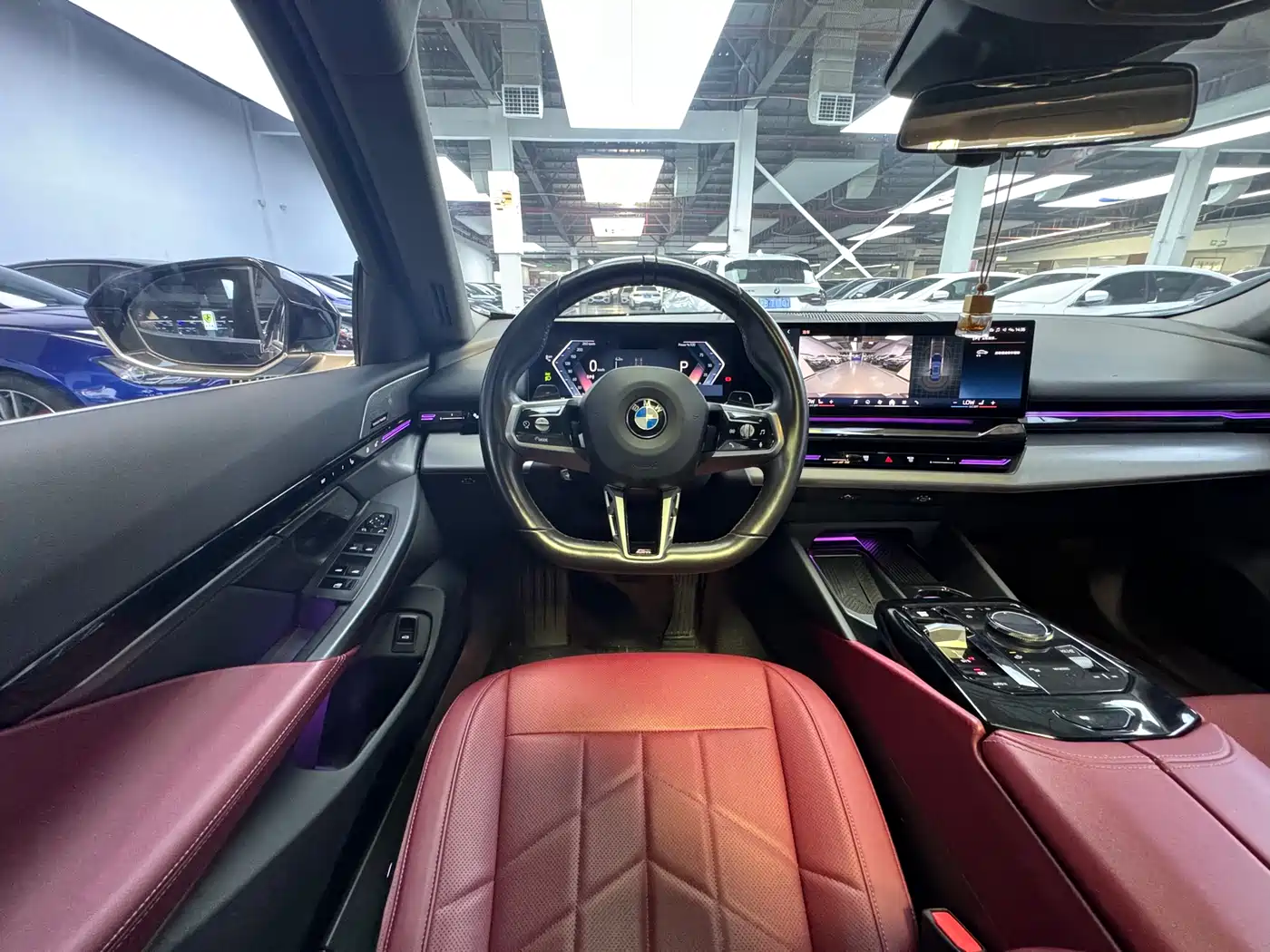 BMW 5 Series 2025 525Li Luxury Package фото 7