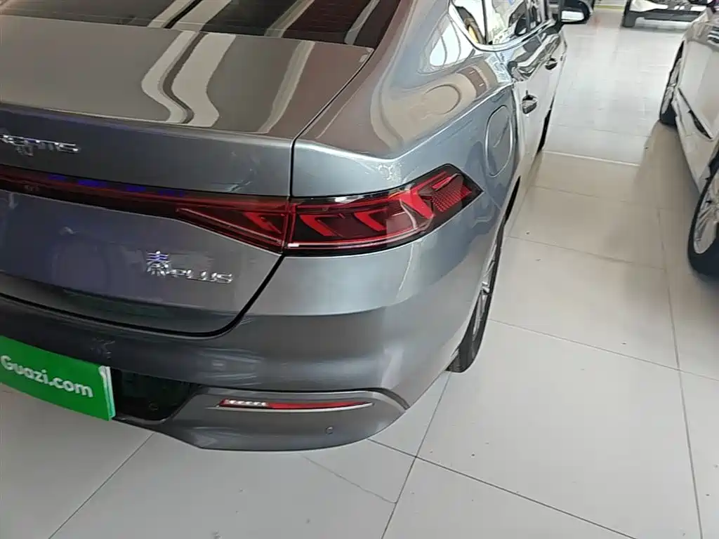 BYD Qin PLUS 2021 DM-i 55KM Premium фото 8
