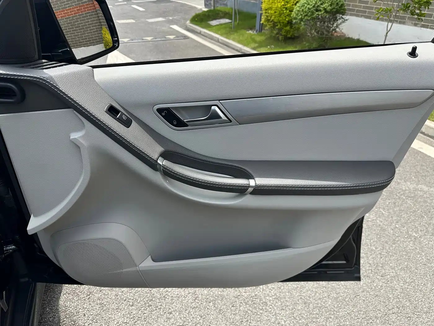 Mercedes-Benz R-Class 2015 R 320 4MATIC Luxury фото 40