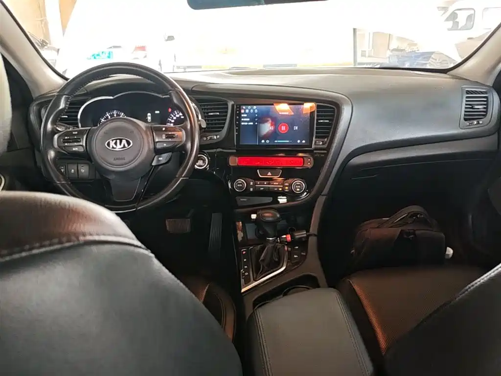 Kia K5 2014 2.0L Automatic LUXURY фото 10