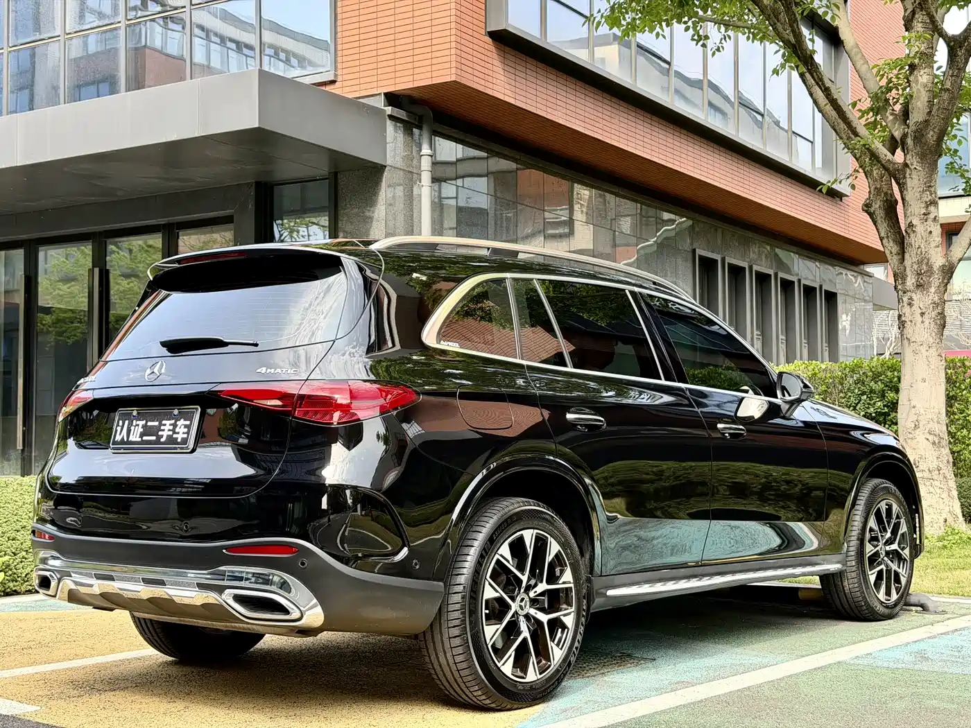 Mercedes-Benz GLC 2023 GLC 260 L 4MATIC Luxury 7-Seater фото 22