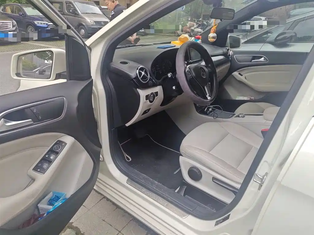 Mercedes-Benz B-Class 2012 B 180 фото 12