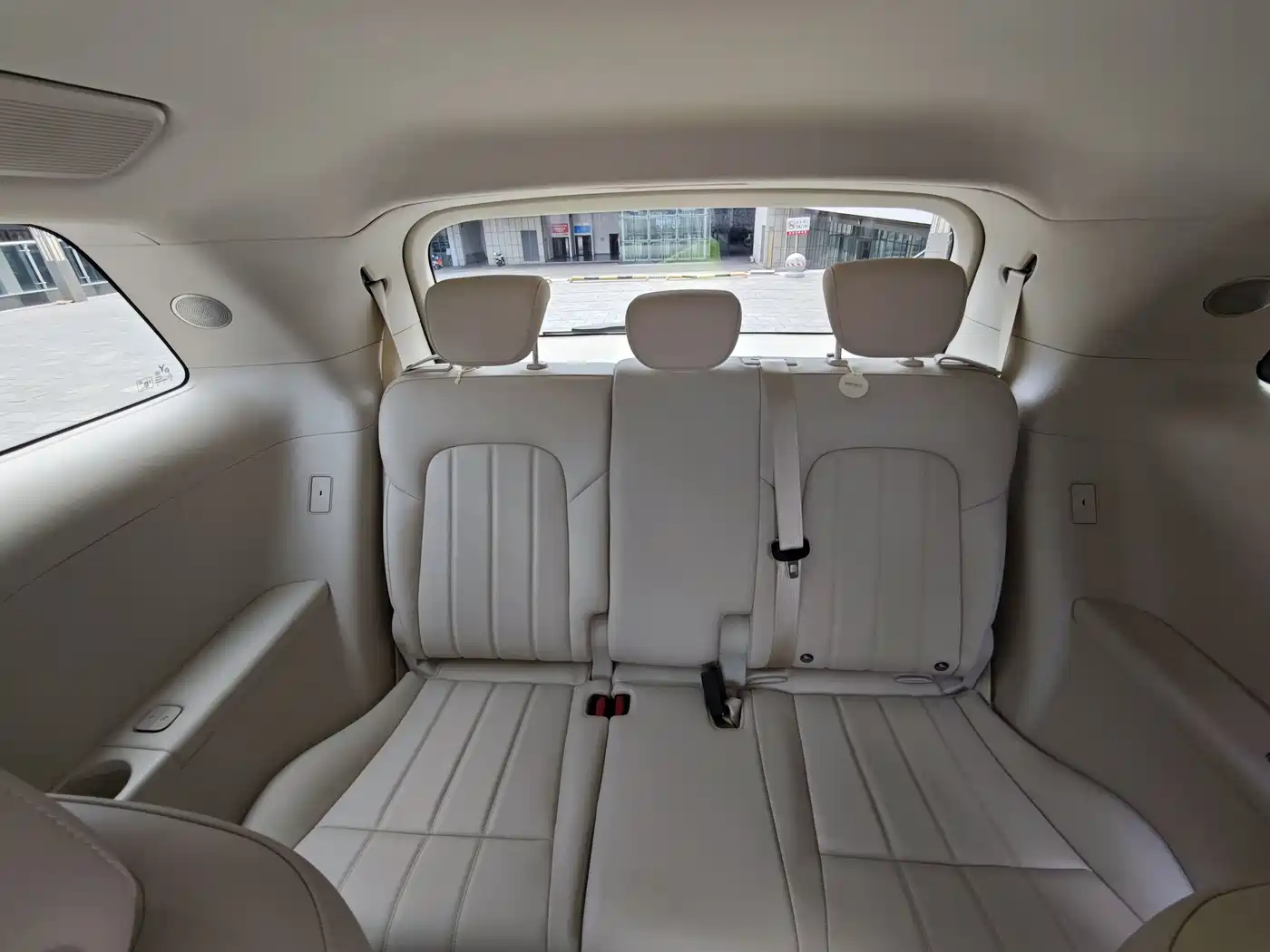 Voyah Auto Voyah Dreamer 2025 PHEV 4WD Kunpeng Premium Edition фото 11