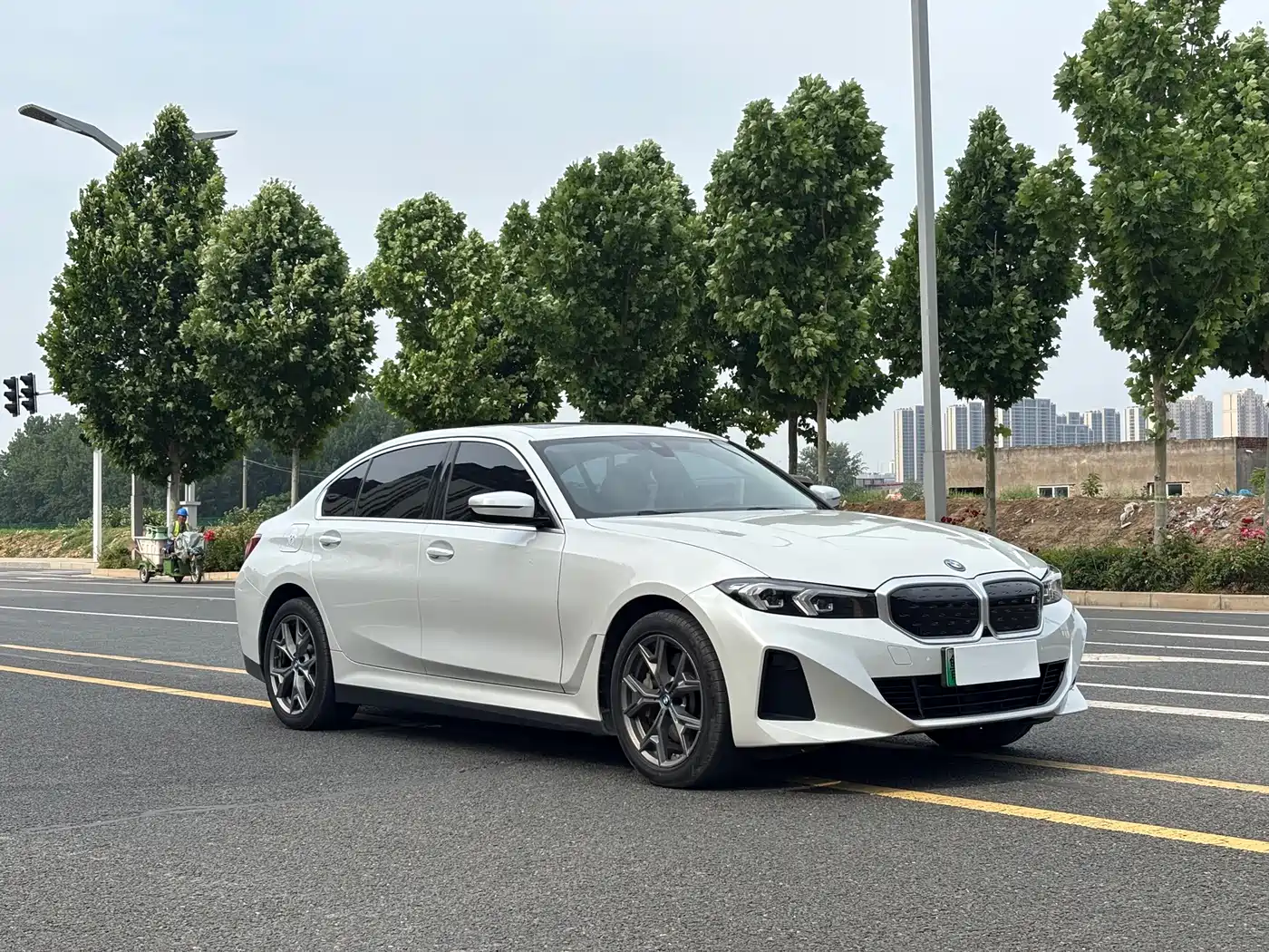 BMW i3 2024 eDrive 35 L фото 3