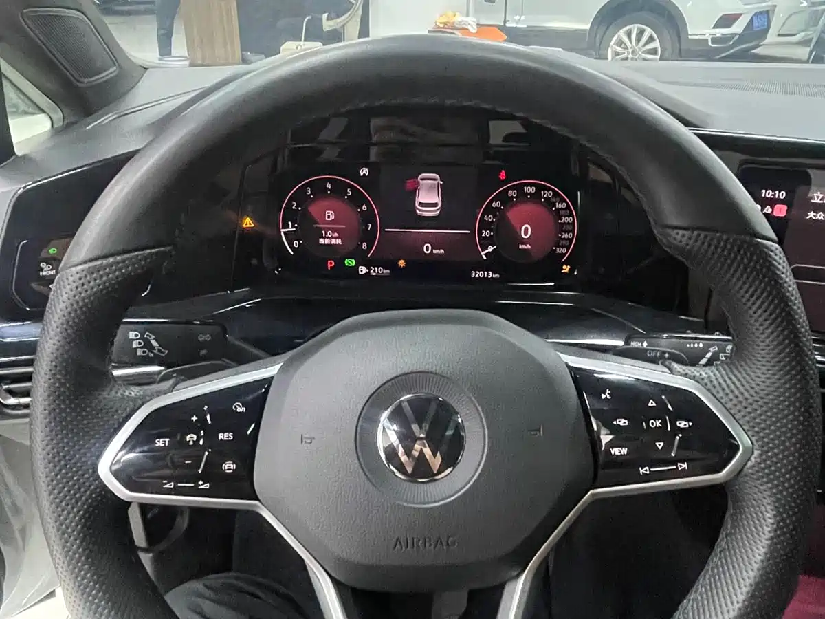 Volkswagen Golf 2021 280TSI DSG R-Line фото 22