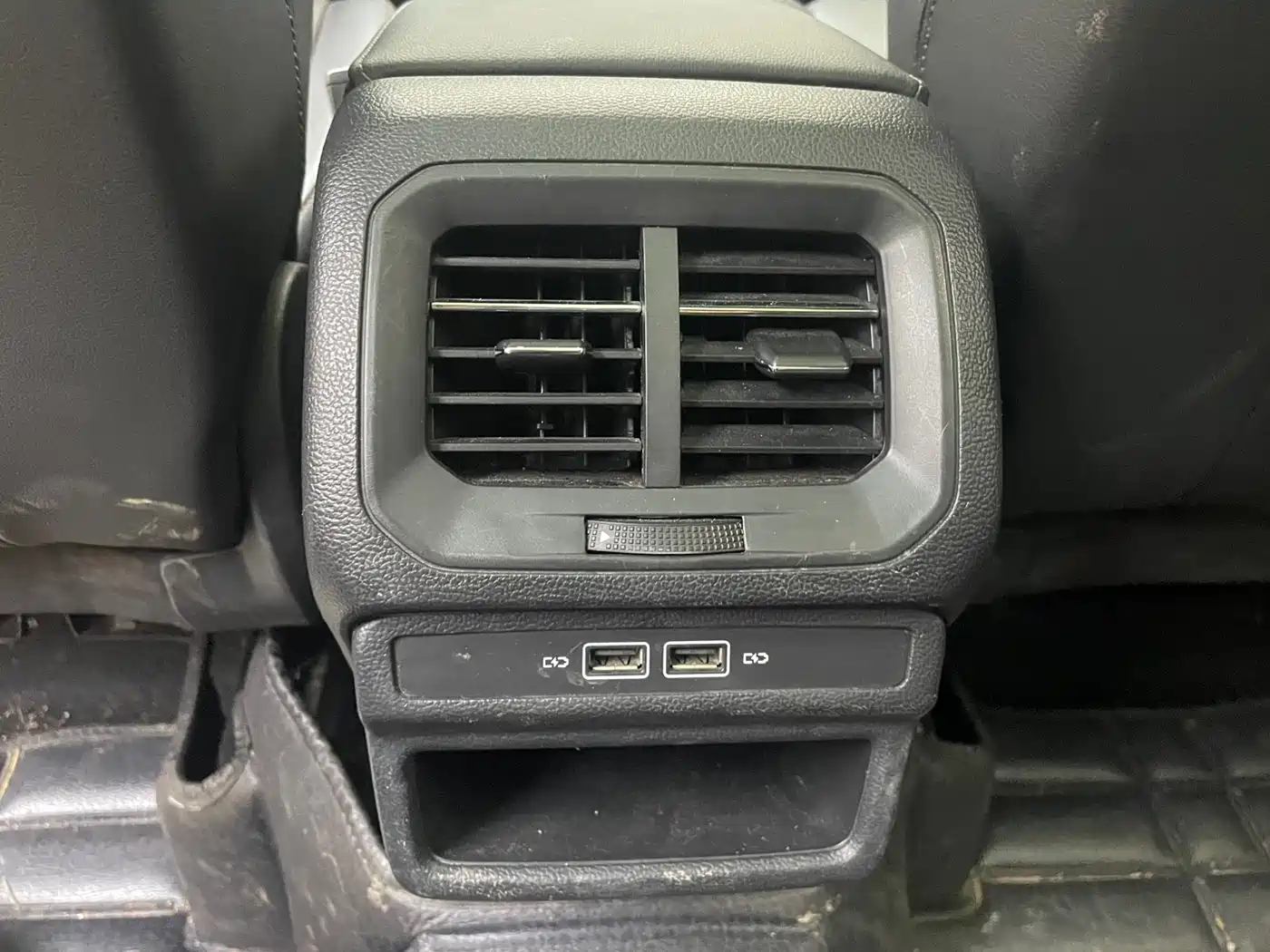 Volkswagen Tharu 2019 280TSI 2WD Luxury Edition China V фото 14