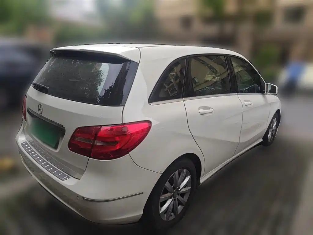 Mercedes-Benz B-Class 2012 B 180 фото 4