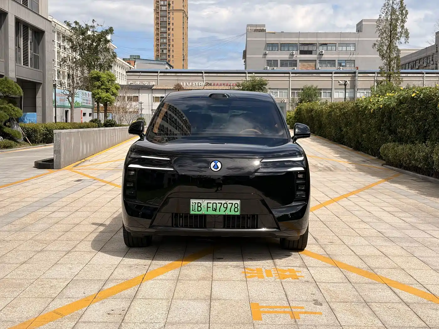 2026 Denza N8L