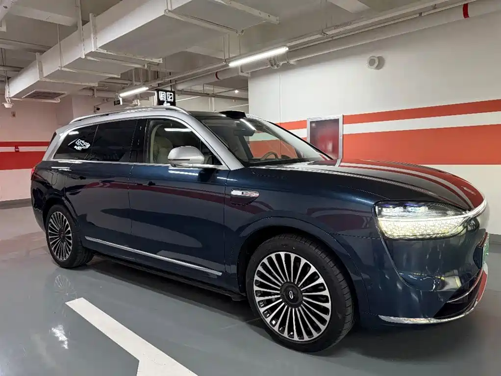 AITO Wenjie AITO M9 2026 Extended Range Ultra Edition 52kWh 6-seater фото 3
