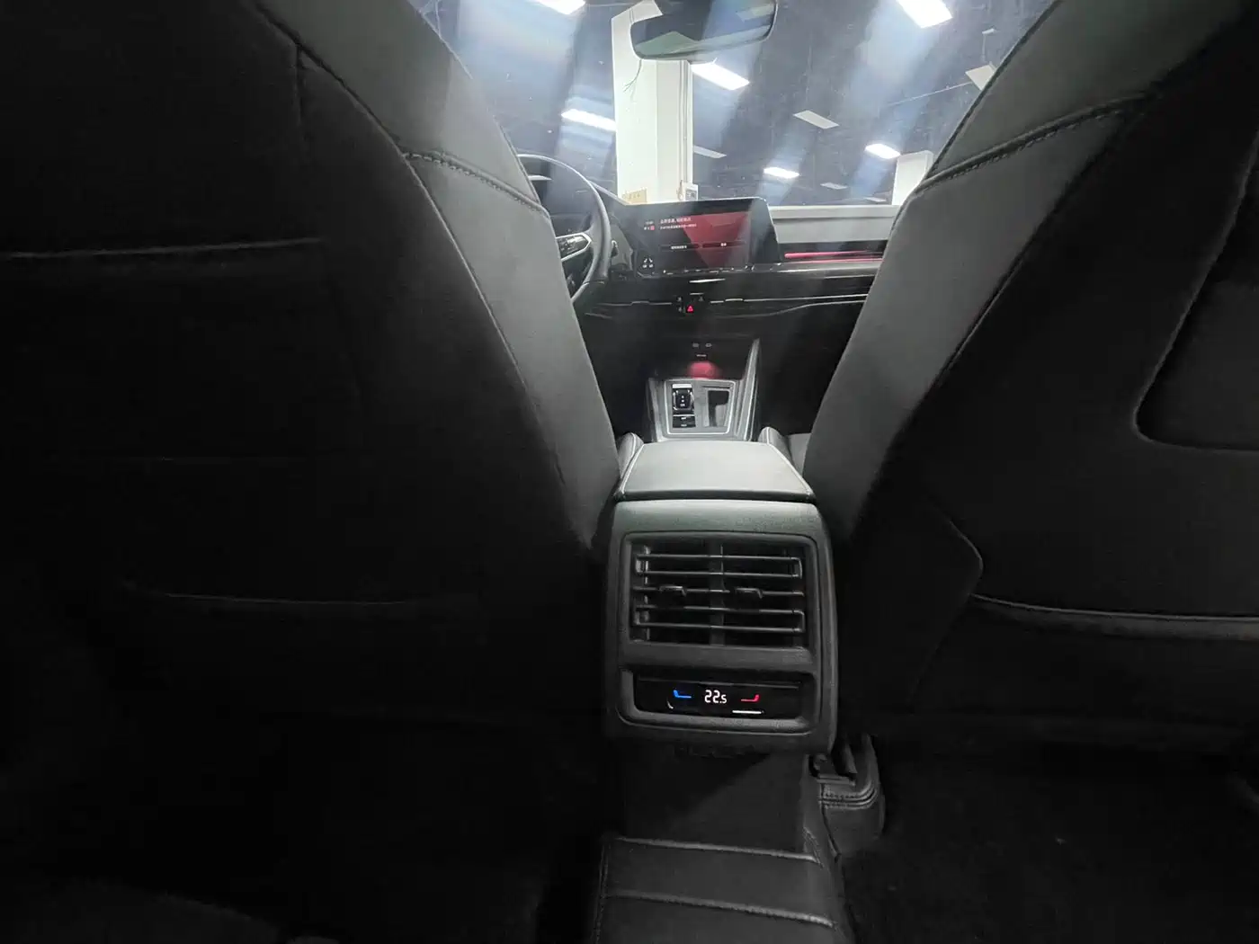 Volkswagen Golf 2021 280TSI DSG R-Line фото 15