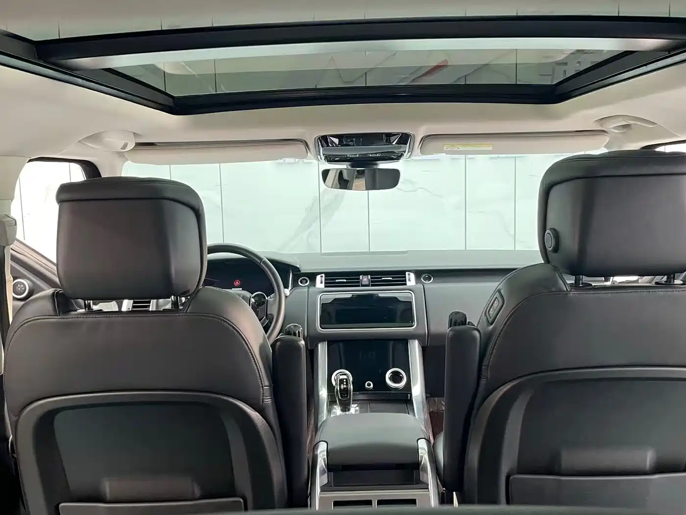 Land Rover Range Rover Sport 2019 3.0 SC V6 Special Edition фото 13