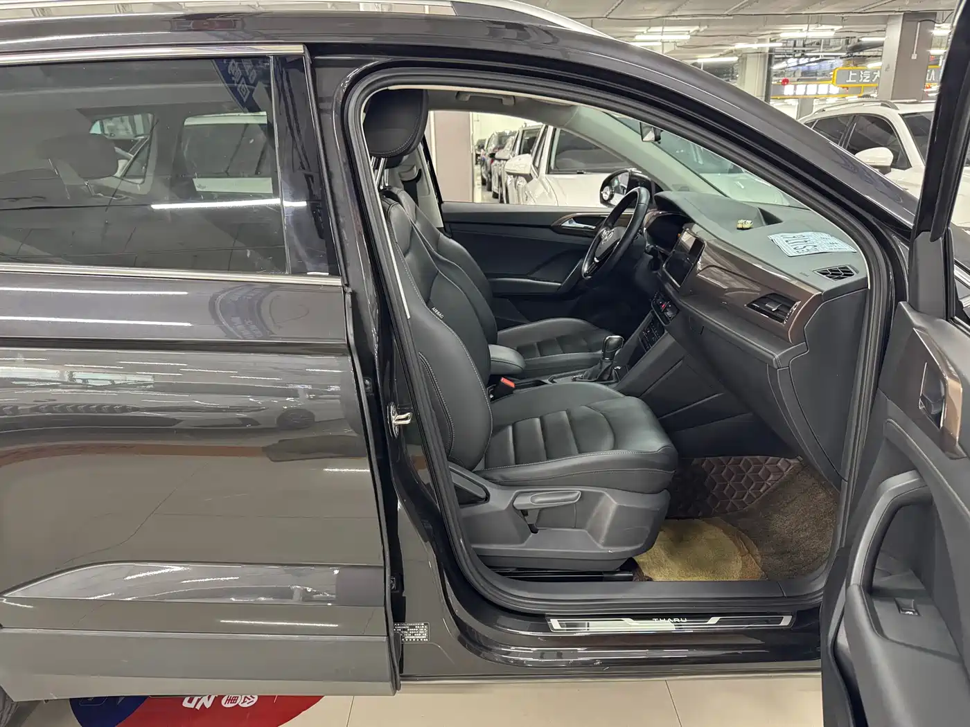 Volkswagen Tharu 2022 280TSI FWD Luxury Edition фото 13