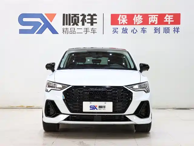Audi Q3 Sportback 2022 40 TFSI Fashion — фото 2