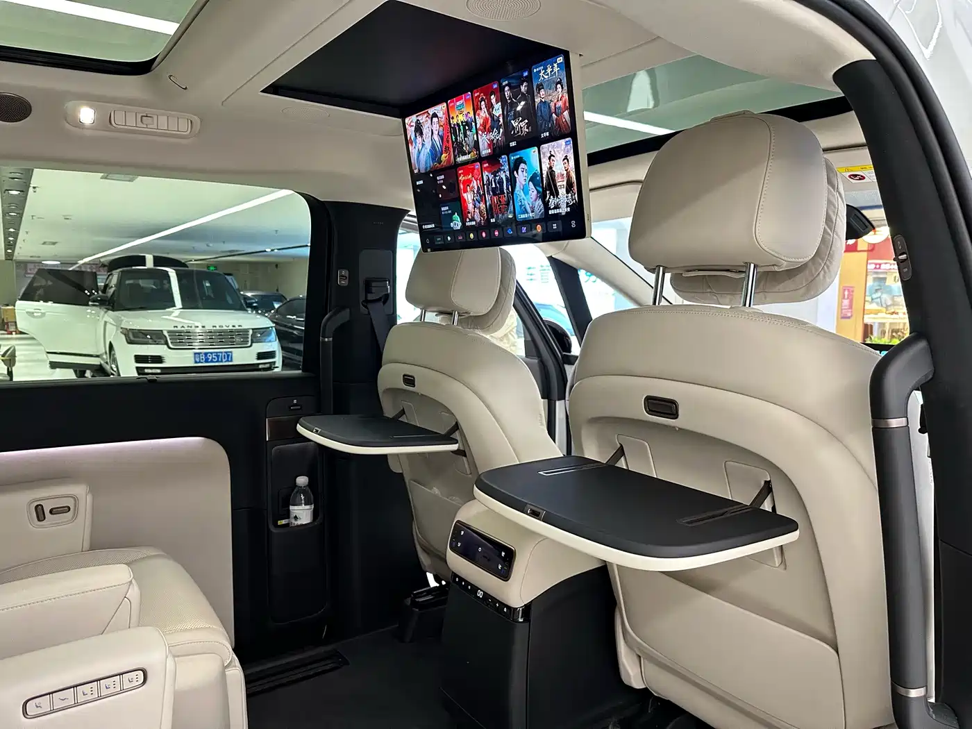 Li Auto MEGA 2025 2025 Model Home Family Special Edition